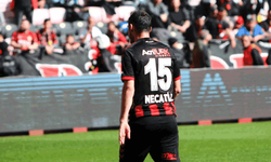 Eskişehirspor’un golcüsü veda etti