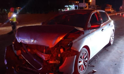 Afyon'da iki otomobilin çarpıştığı kazada 9 kişi yaralandı