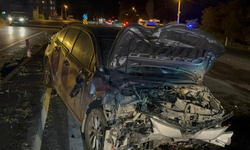 Afyon'da otomobillerin çarpıştığı kazada 1 kişi öldü, 2 kişi yaralandı