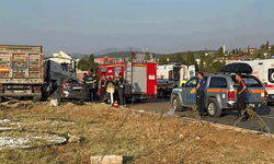 Bilecik'te tırla otomobil çarpıştı: 1 ölü 3 yaralı