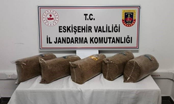 Eskişehir’de kaçak tütün sevkiyatı jandarmaya takıldı