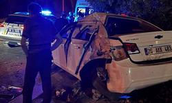 Eskişehir’de tıra çarpan otomobilde 1 yaralı