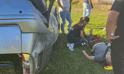 Eskişehir’de virajı alamayan araç takla attı: 1 yaralı