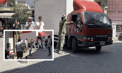 Eskişehir’de yol kapatma kavgası! Demir sopalı saldırı kamerada