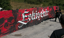Eskişehirspor’un yeni deplasman pankartı sosyal medyayı salladı