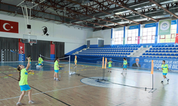 Odunpazarı’nda minikler badmintonla tanışıyor