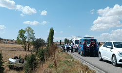 Kütahya'da yol kontrolü yapan jandarma, takla atan otomobilin altında kaldı: 1 şehit