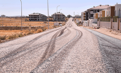 Tepebaşı’nda yol, kaldırım ve kaplama çalışmaları hızla sürüyor