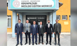 Eskişehir'de gençler mesleği "fabrikada" öğreniyor