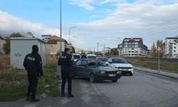 Kütahya'da otomobilin çarptığı 2 kişi yaralandı