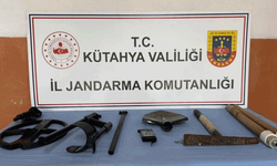 Kütahya kaçak kazı malzemeleri ele geçirildi, 2 şüpheli yakalandı