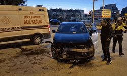 Eskişehir'de trafik kazası: İki otomobil çarpıştı, iki yaralı