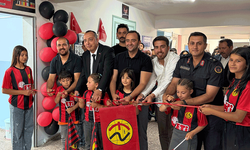 Eskişehirspor taraftarlarından köy okuluna anlamlı destek