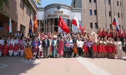 Başkan Ünlüce’den anlamlı mesaj: “Festivalimiz dostluk köprüleri kuruyor”