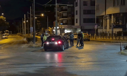 Eskişehir’de iki araç gece yarısı birbirine girdi!