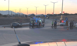 Kütahya Emet'te trafik kazası: 4 kişi yaralandı, sürücü olay yerinden kaçtı