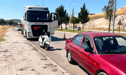 Kütahya'da gaz yüklü tır otomobile çarptı: 1 yaralı