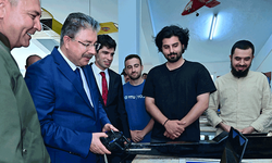 Vali Yılmaz, İHA pilotlarının Eğitim Merkezini ziyaret etti