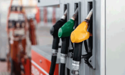 Akaryakıtta tabelalar yeniden değişiyor: Benzine zam geliyor