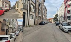 Ara sokaklarda araç yoğunluğu yayaları bezdirdi