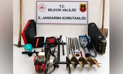 Bilecik'te Darphane emeklisi ve 4 arkadaşı define ararken yakalandı