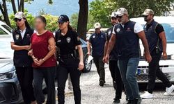 Darbeci FETÖ'cü Burkay Karatepe'nin ablası adliyeye sevk edildi