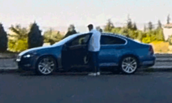 Eskişehir’de ‘beni aldattın’ diyerek otomobilde kadına yumruklar savurdu