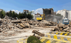 Eskişehir’de bir devir daha kapandı: Tozman Çarşısı tarihe karıştı!