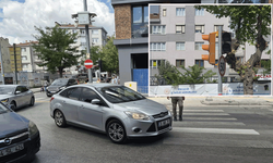Eskişehir’de elektrik kesintisi ulaşımı vurdu: Trafik ışıkları devre dışı kaldı