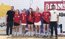 Eskişehirli genç badmintoncular Türkiye şampiyonluğu için sahaya çıkacak