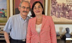 Süllü’den Büyükerşen’e: İyi ki varsınız Hocam