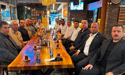 Ülkü Ocakları’nın eski ve yeni başkanları yemekte buluştu!