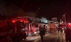 Baksan Sanayi Sitesi'ndeki yangın büyük oranda kontrol altına alındı