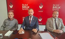 Hasan Demir’den iktidara sert eleştiriler: “Çelişkiler ülkesi hâline geldik!”