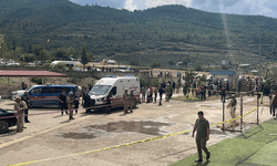 Lisede korku dolu anlar: Silahla vurulan öğretmen öldü