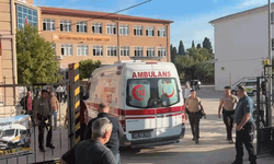 Son dakika! Manisa'da lisenin önünde silahlı saldırı