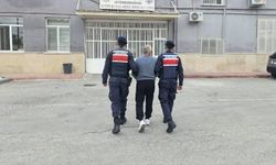 Afyonkarahisar'da aranan şahsı jandarma yakaladı