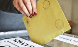 Son seçim anketinde AK Parti zirveyi bırakmadı