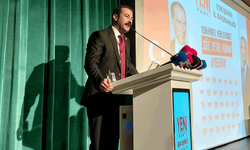 YENİ Parti Eskişehir’de Talat Yalaz dönemi devam ediyor: Kongrede demokrasi ve iktidar mesajı!