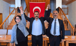 YENİ Parti Seyitgazi’de Ahmet Ülker dönemi başlıyor: Selma Sara kaybetti