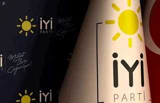 İYİ Parti’ye Eskişehir’de büyük şok! Başkan yönetimiyle istifa etti