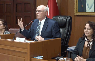 Kazım Kurt: Fakirleşiyoruz ki aşevi açılıyor