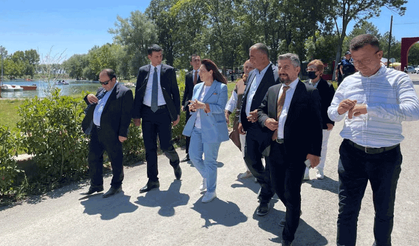 Milletvekili Emine Nur Günay'dan Çifteler çıkarması