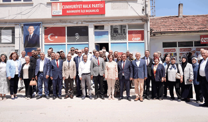 Ünlüce ve ilçe belediye başkanları Mahmudiye’de buluştu