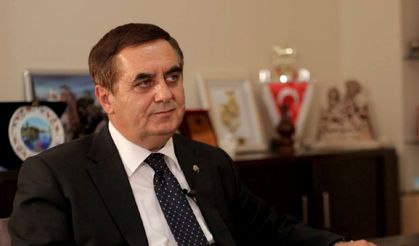 Mahmudiye Belediye Başkanı, CHP’li meclis üyeleriyle Yeni Parti’ye geçti