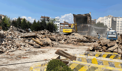 Eskişehir’de bir devir daha kapandı: Tozman Çarşısı tarihe karıştı!