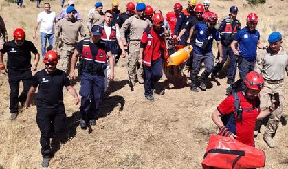 Eskişehir'de kayıp vatandaş için 177 kişilik ekip sabaha kadar çaba gösterdi