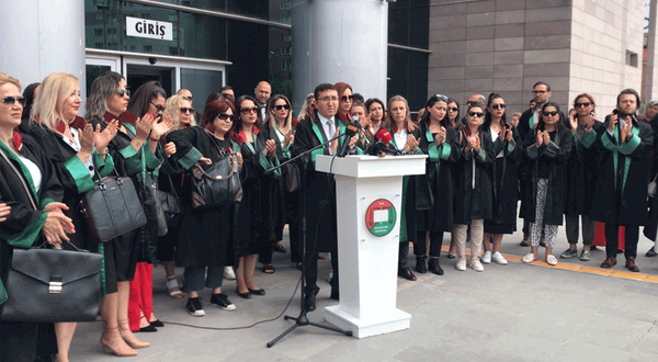 Baro üyesi avukatlardan Eskişehir'i sarsan saldırıya tepki