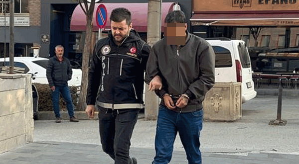 Eskişehir'de uyuşturucu tacirlerine eş zamanlı operasyon