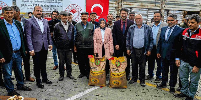 Eskişehir'de çiftçiye hibe destekli tohum dağıtımı